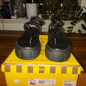 Circus by Sam Edelman Black Chic Sandals